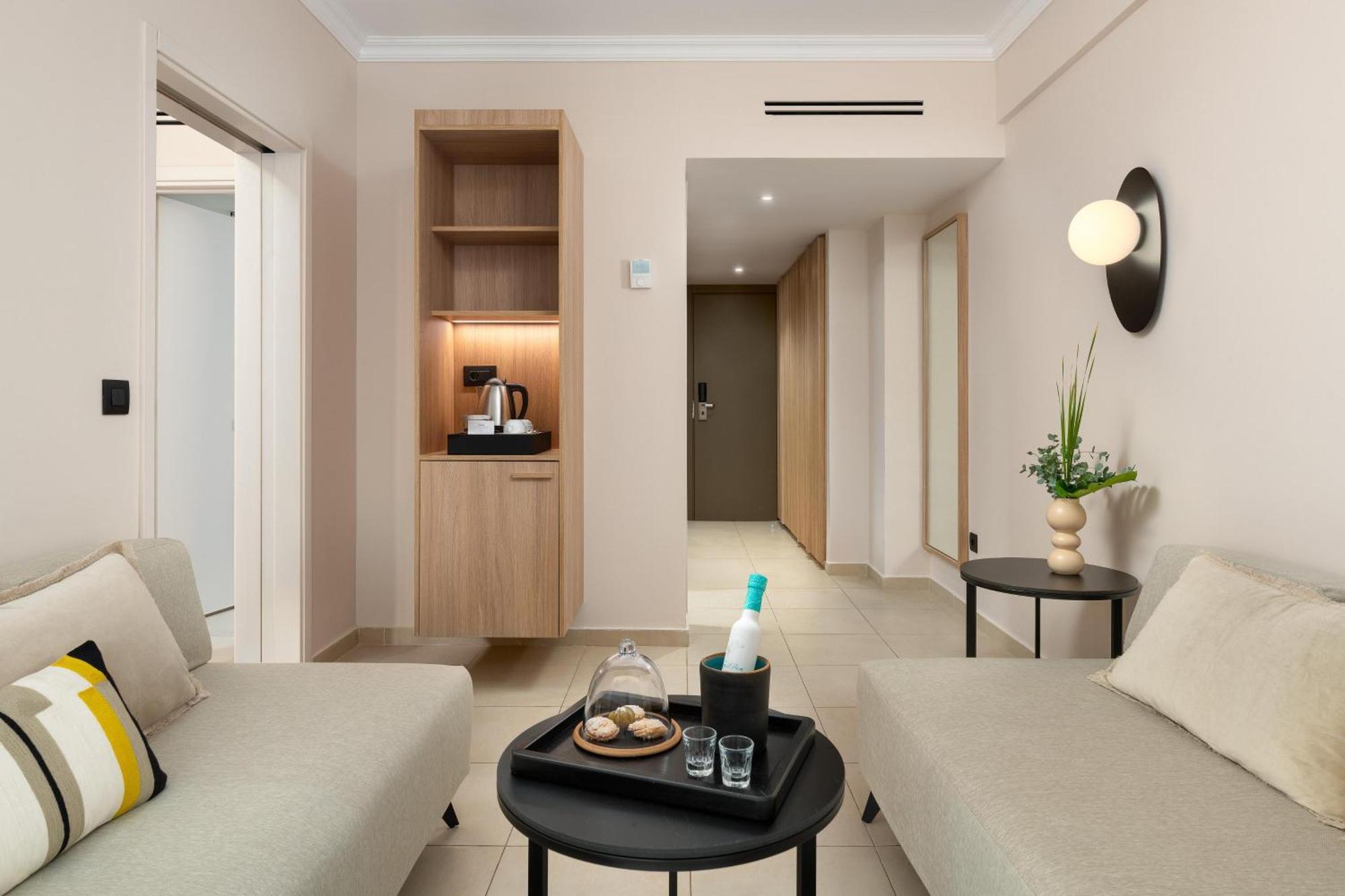 Electra Palace Rhodes เอียลิซอส ภายนอก รูปภาพ A room at the hotel