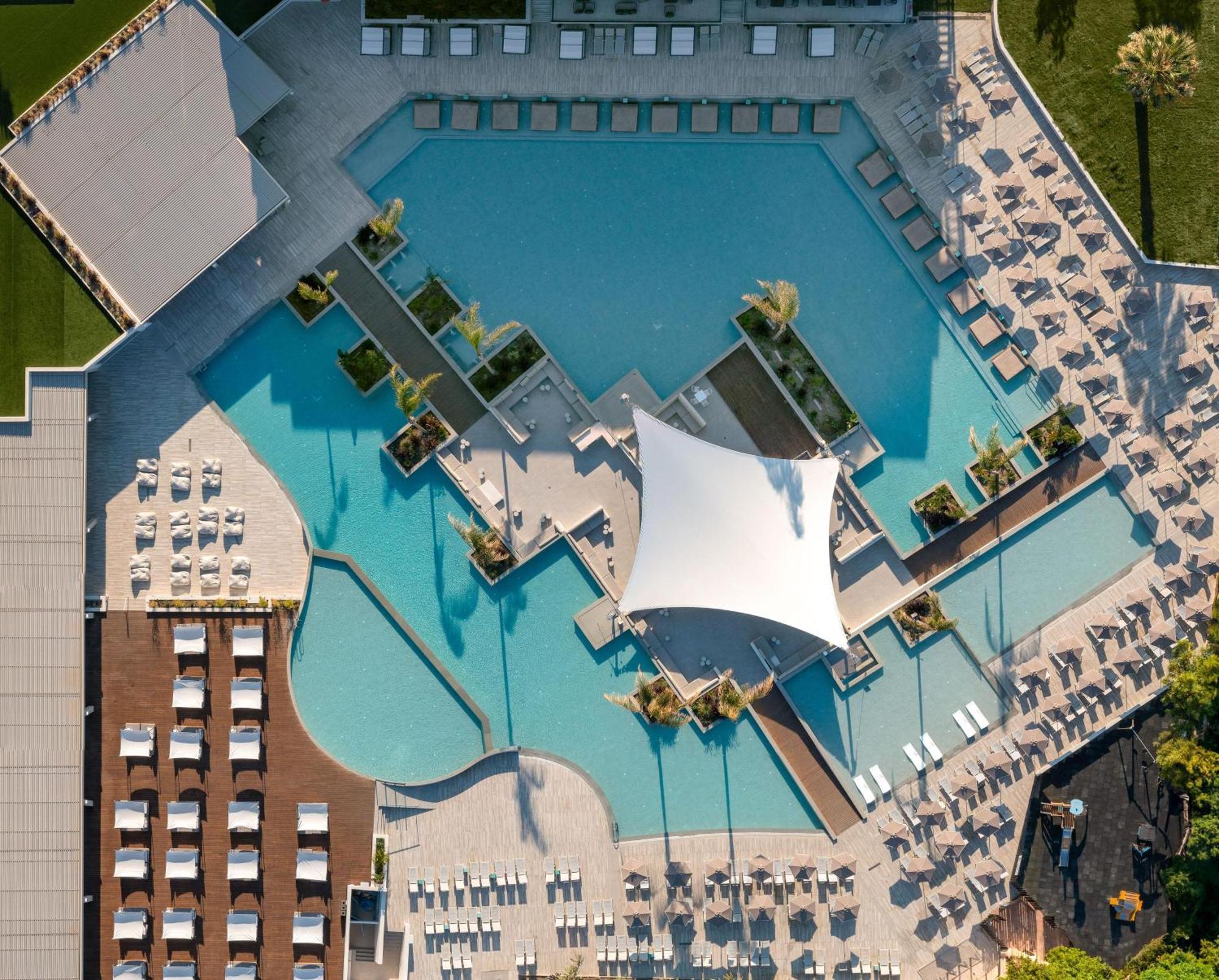 Electra Palace Rhodes เอียลิซอส ภายนอก รูปภาพ Aerial view of the hotel